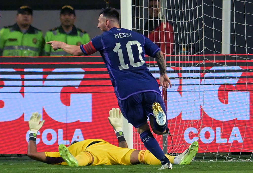 Argentina 1-0 Ecuador (Messi score) in South American Qualifiers for the  2026 World Cup, Hightlights, USA