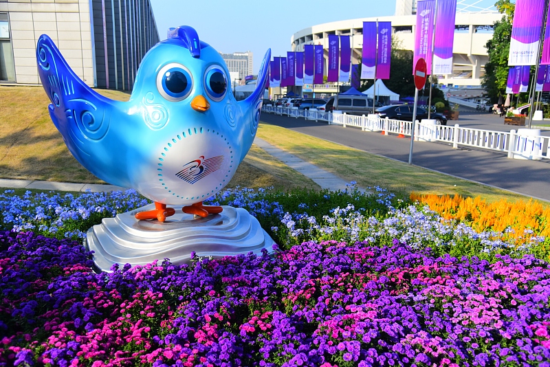 Feifei, the mascot of the 4th Asian Paralympic Games appears at the Huanglong Sports Center in Hangzhou City, Zhejiang Province, October 16, 2023. /CFP