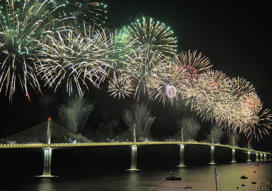 Fireworks celebrating the inauguration of the Peljesac Bridge, which connects two parts of the Croatian coast divided by a small part of the territory of Bosnia and Herzegovina, July 26, 2022. /Xinhua