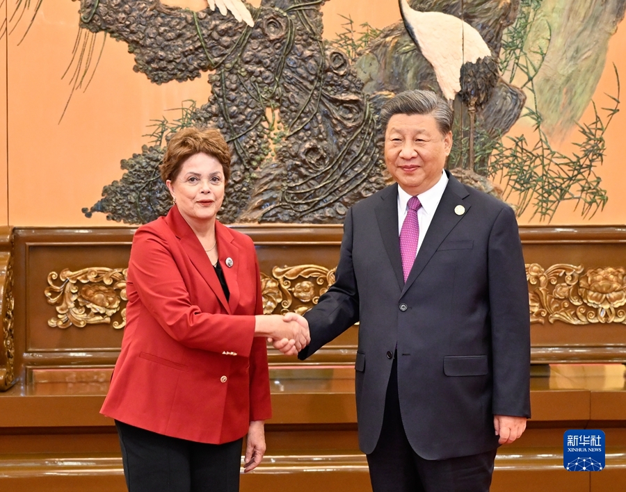 Chinese President Xi Jinping (R) meets with President of the New Development Bank Dilma Rousseff in Beijing, China, October 19, 2023. /Xinhua