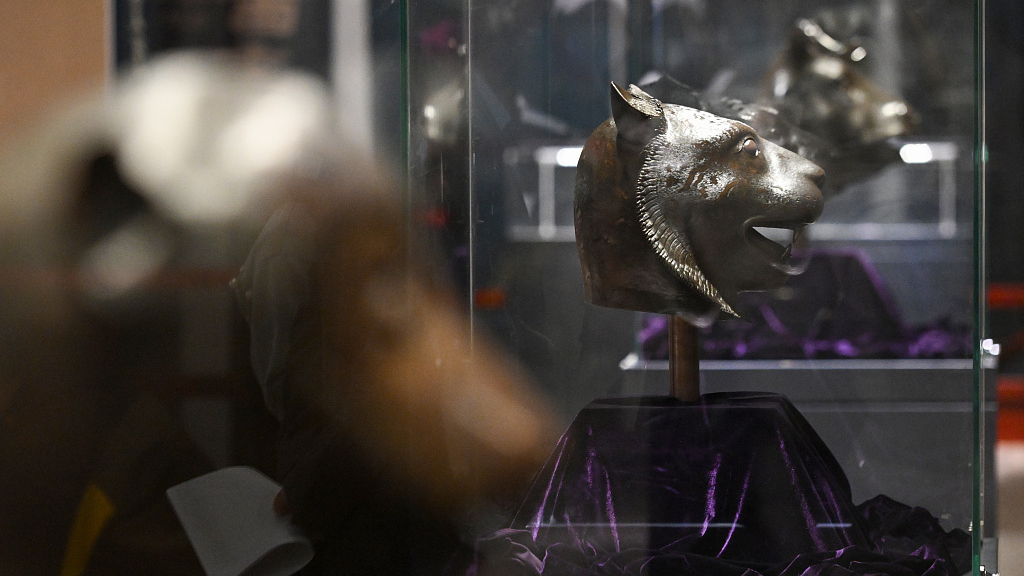 Bronze animal head sculptures are on display at Yuanmingyuan in Beijing, October 20, 2023. /CFP