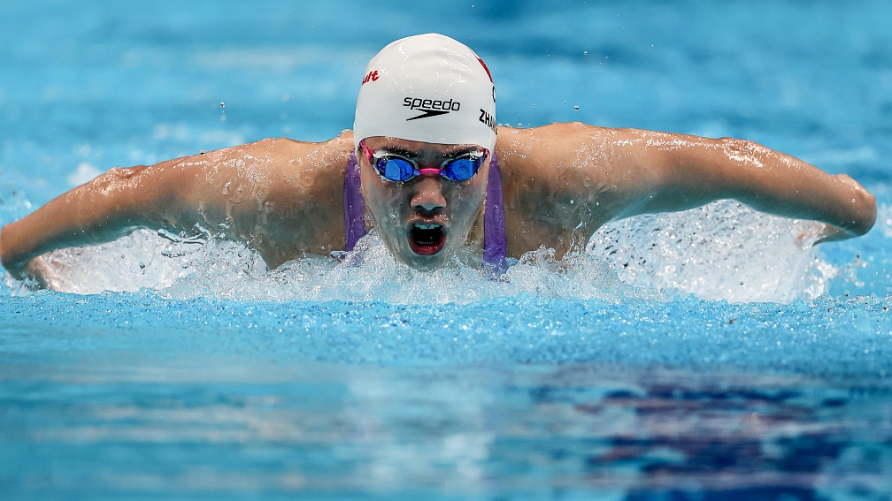 Zhang Yufei competes in the women's 200m butterfly final during the Swimming World Cup in Budapest, Hungary, October 20, 2023. /CFP