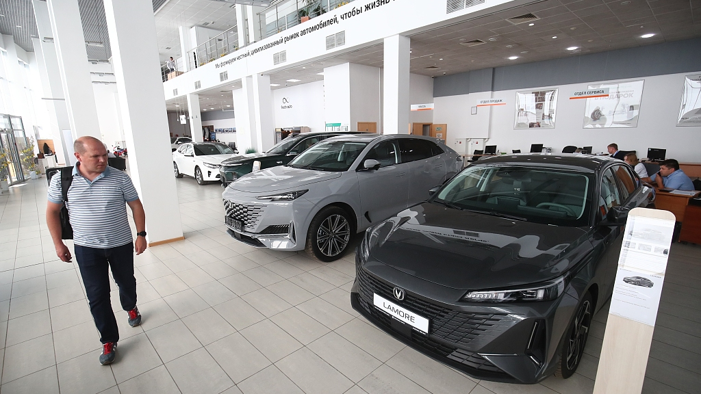 Cars made by a Chinese automaker Changan are displayed at a dealership in Volgograd, Russia. /CFP