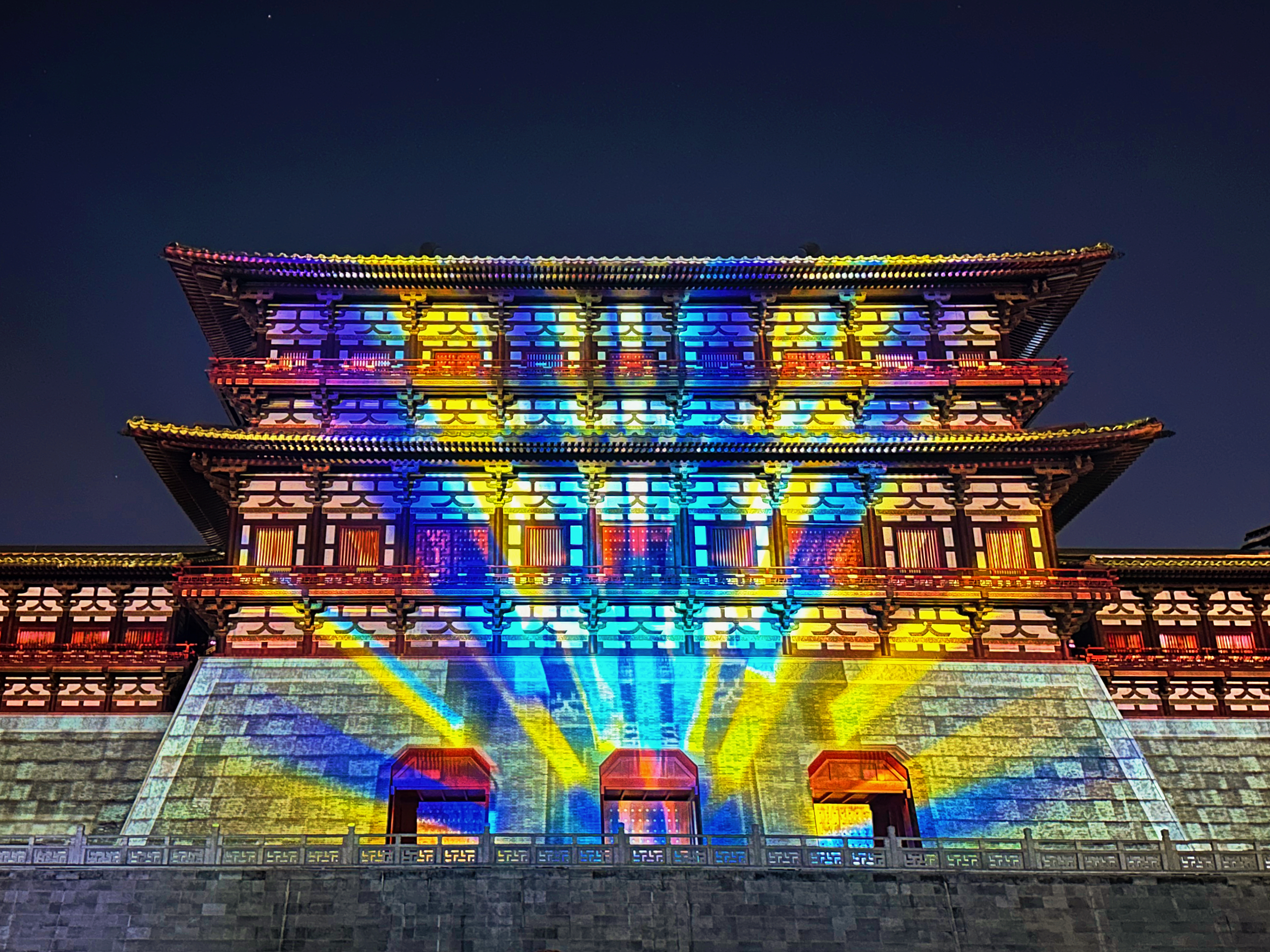 A light show woos visitors to the Yingtianmen Site Museum at the National Archaeological Site Park of Sui-Tang Luoyang City in central China's Henan Province, October 14, 2023. /CGTN