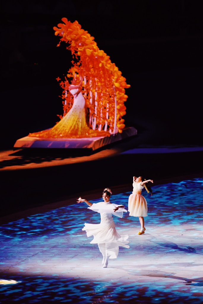 Artists perform at the opening ceremony of the 4th Asian Para Games in Hangzhou, east China's Zhejiang Province, Oct. 22, 2023. /CFP