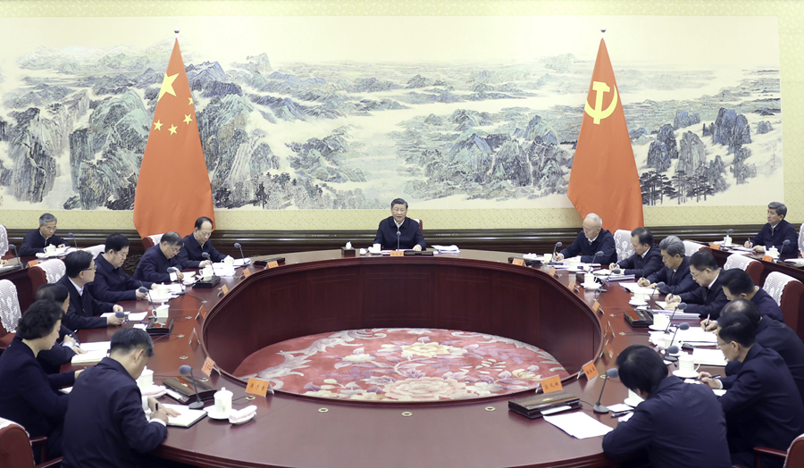 Xi Jinping, general secretary of the Communist Party of China Central Committee, talks with the new leadership of the All-China Federation of Trade Unions (ACFTU) in Beijing, China, October 23, 2023. /Xinhua