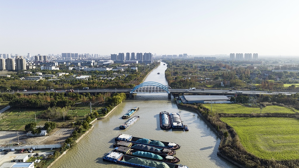 Live: An aerial view of the Jinghang Grand Canal in China's Zhejiang Province