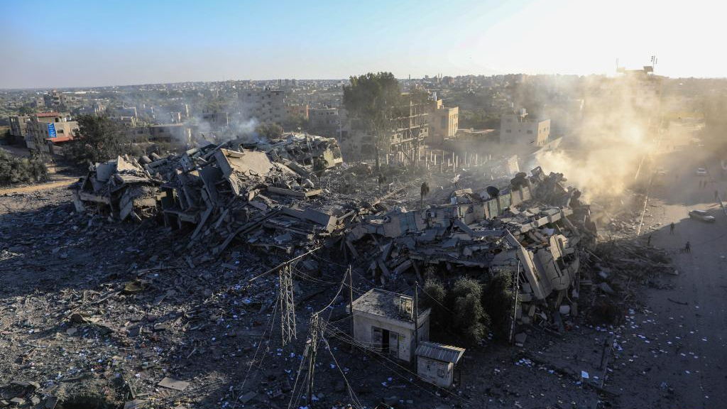 A building destroyed in Israeli airstrikes in the central Gaza Strip city of al-Zahra, October 20, 2023. /Xinhua