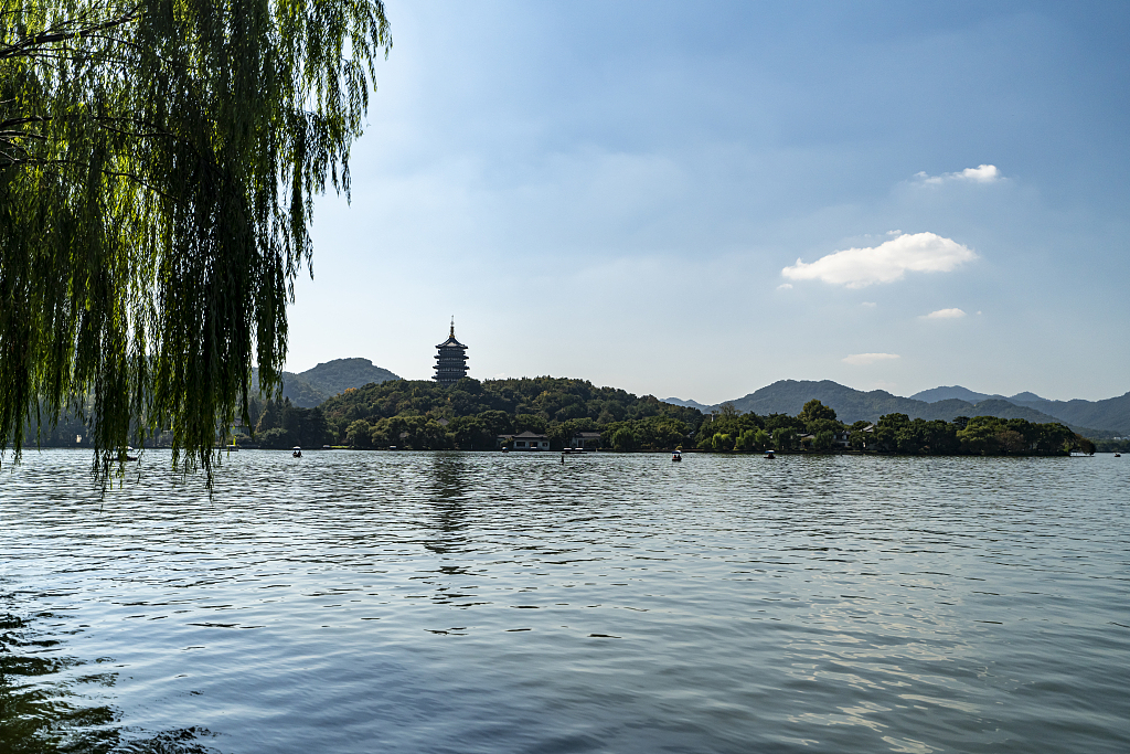 The West Lake in Hangzhou, Zhejiang Province, October 21, 2023. /CFP