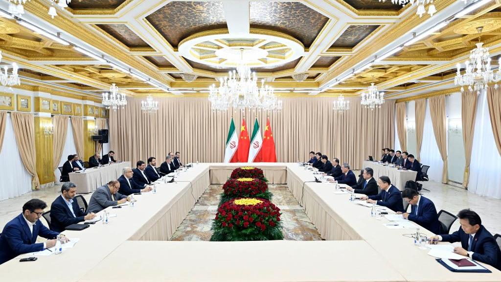Chinese Premier Li Qiang meets with Iran's First Vice President Mohammad Mokhber on the sidelines of the 22nd Meeting of the Council of Heads of Government of the Shanghai Cooperation Organization (SCO) Member States in Bishkek, Kyrgyzstan, October 26, 2023. /Xinhua