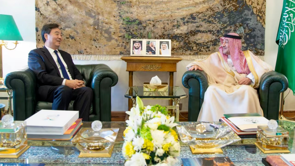 Zhai Jun (L), special envoy of the Chinese government on Middle East issues, meets with Saudi Arabia's deputy foreign minister, Waleed Al-Khuraiji, in Saudi Arabia, October 26, 2023. /Chinese Foreign Ministry