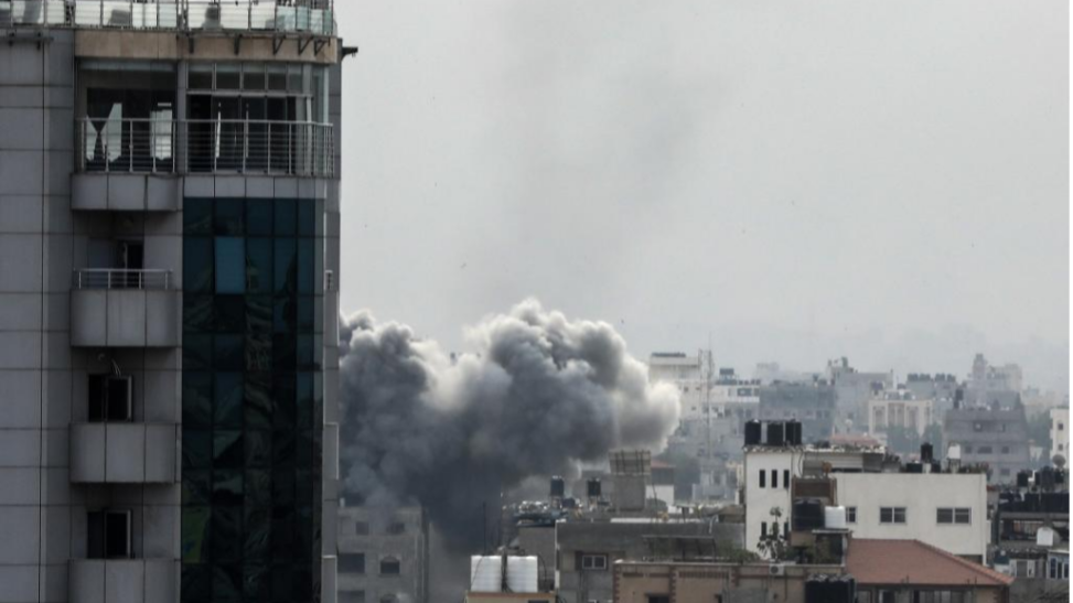 Smoke rises after Israeli airstrikes in Gaza City, October 29, 2023. /Xinhua