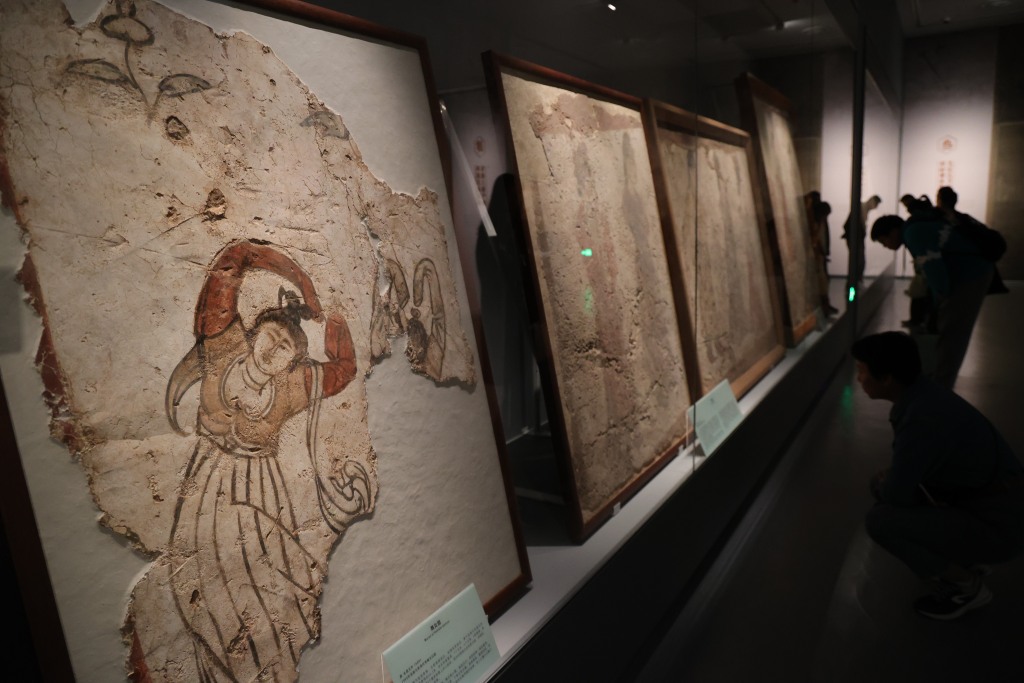 A mural-themed exhibition is held at a museum in Xi'an, Shaanxi Province, November 2, 2023. /CFP