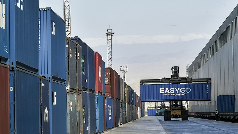 Windy, remote Chinese border town dreams big in global trade 