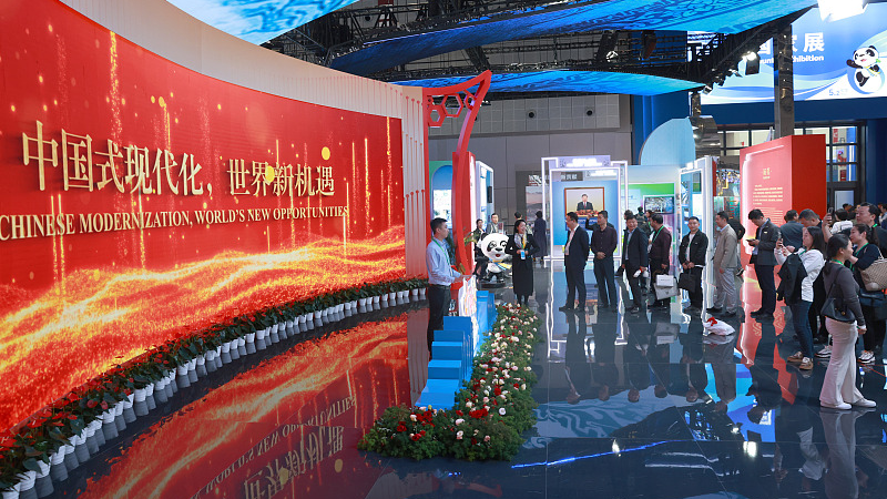 People visit the China Pavilion of the 6th China International Import Expo at the National Convention and Exhibition Center in Shanghai, China, November 6, 2023. /CFP