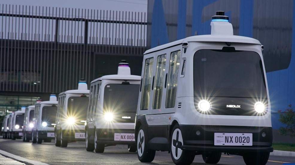 A photo shows driverless delivery vehicles during a road test at Neolix Technologies in Beijing, China, August 2022. /Xinhua