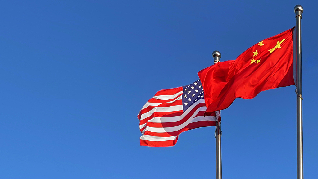 The national flags of China and the U.S. in Beijing, China, October 16, 2022. /CFP