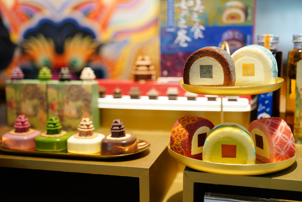 Desserts taking their inspiration from the famed Palace Museum, also known as the Forbidden City, are on display at an exhibition in Beijing, November 12, 2023. /CFP