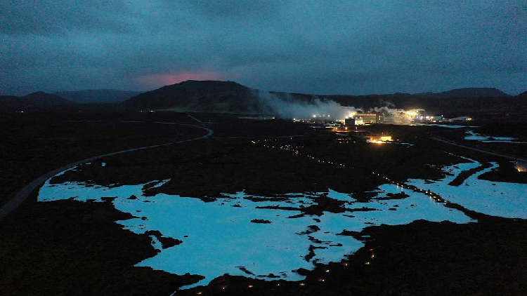 Iceland Declares State Of Emergency As It Braces For Volcanic Eruption ...