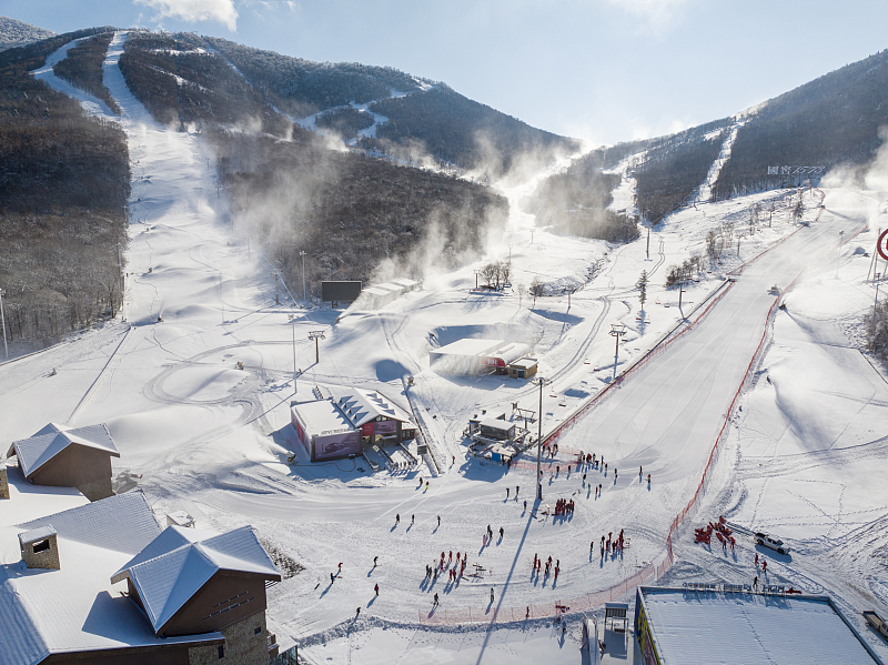Ski enthusiasts take to the slopes at the Beidahu Ski Resort to enjoy winter sports in Jilin City, Jilin Province, November 10, 2023. /CFP