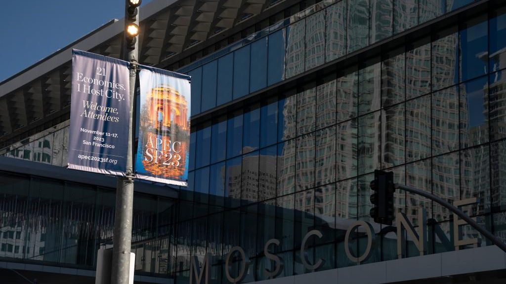 Banners depicting the upcoming 30th APEC Economic Leaders' Meeting outside the venue of the meeting in San Francisco, California, U.S., November 7, 2023. /Xinhua