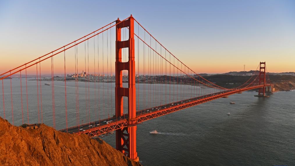 The Golden Gate Bridge at sunset in San Francisco, the United States, November 11, 2023. /Xinhua