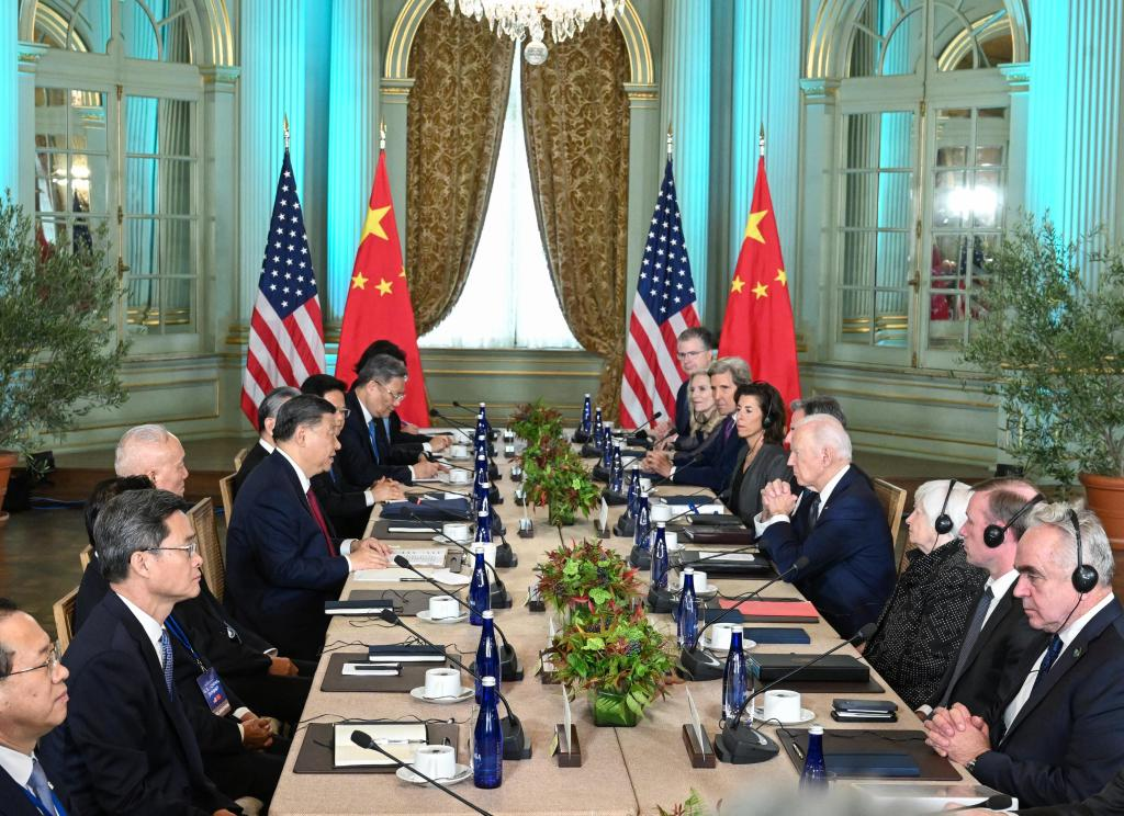 Chinese President Xi Jinping meets with U.S. President Joe Biden at Filoli Estate in the U.S. state of California, November 15, 2023. /Xinhua