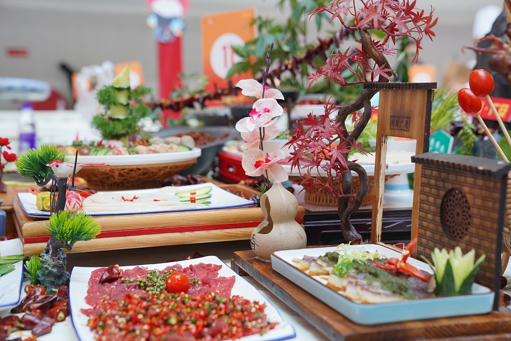 Hot pot cuisines are on display during the 6th World Sichuan Cuisine Conference held in Guang'an of southwest China's Sichuan Province on Nov. 16, 2023. /CFP