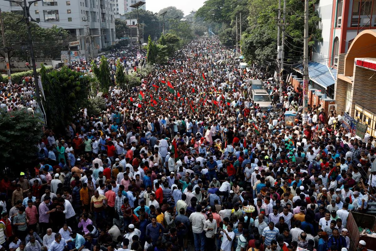 Supporters of the Bangladesh Nationalist Party gather at Naya Paltan area to hold a rally in Dhaka, Bangladesh, October 28, 2023. /Reuters