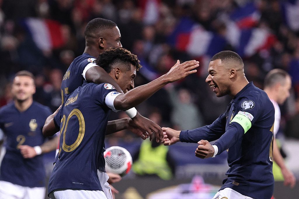 Kylian Mbappe (R) of France celebrates with teammates after scoring a goal against Gibraltar during their Euro 2024 qualifier in Nice, France, November 18, 2023. /CFP
