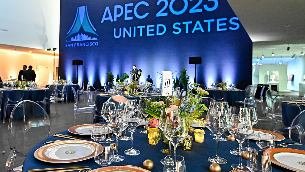 A dinner meeting is held during the Asia-Pacific Economic Cooperation Economic Leaders' Week at the De Young Museum in San Francisco, California, United States, November 14, 2023. /CFP

