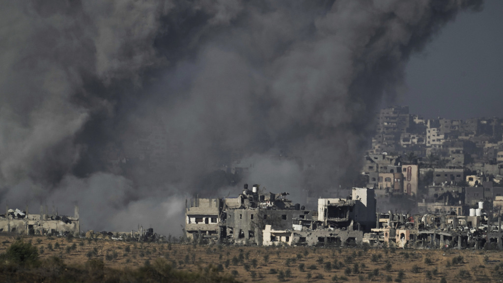 Smoke rises following an Israeli airstrike in the Gaza Strip, as seen from southern Israel, November 21, 2023. /CFP