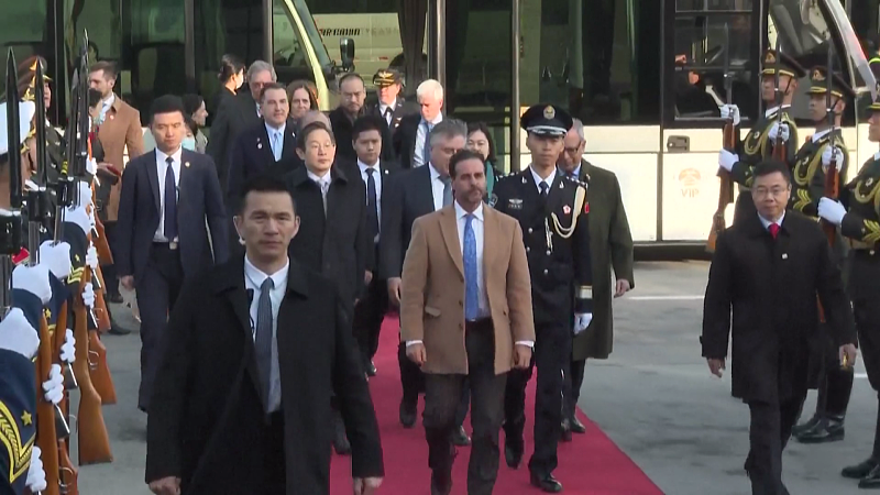 Uruguayan President Luis Lacalle Pou arrives at the Beijing Capital International Airport in Beijing, China, November 20, 2023. /CFP