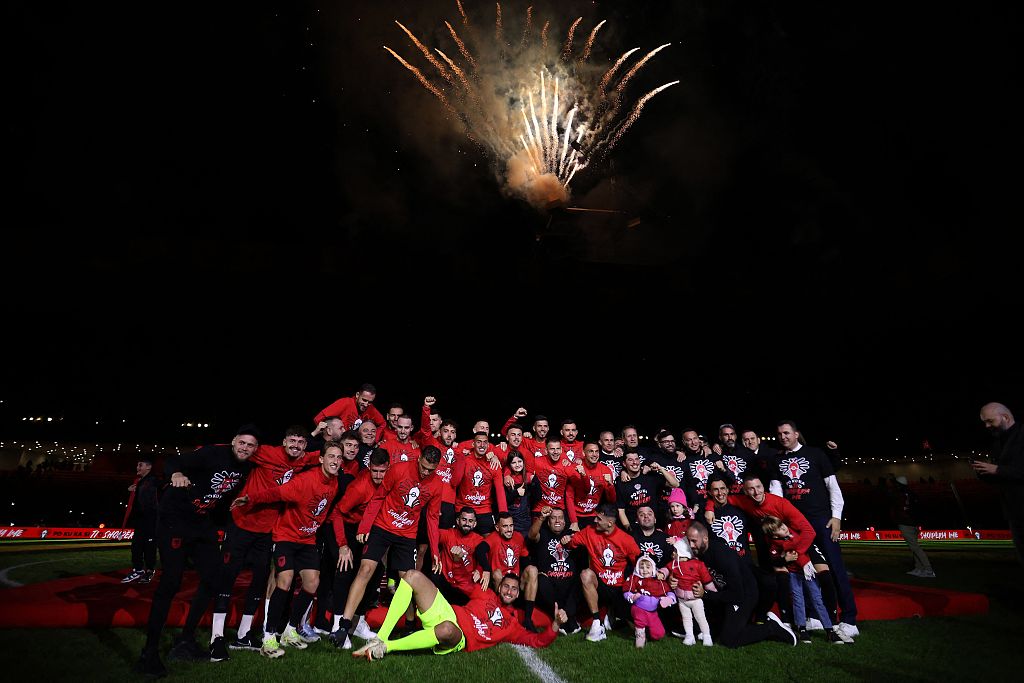 Albania's players celebrate qualifying for the Euro 2024 at Air Albania Stadium in Tirana, Albania, November 20, 2023. /CFP