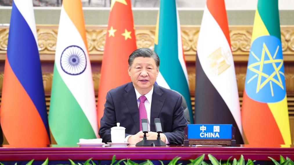 Chinese President Xi Jinping delivers a speech at the extraordinary joint meeting of BRICS leaders and leaders of invited BRICS members on the situation in the Middle East with particular reference to Gaza, November 21, 2023. /Xinhua