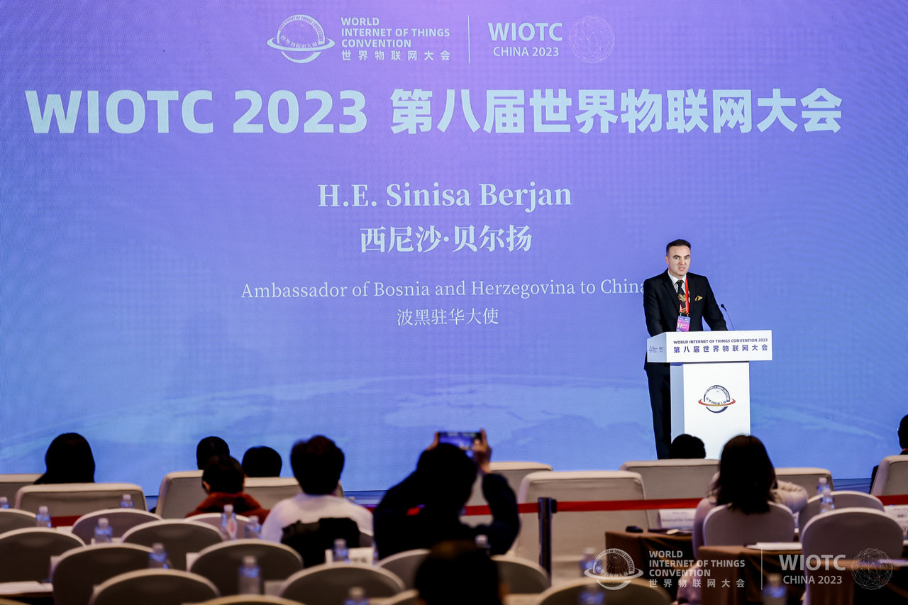 Sinisa Berjan, the ambassador of Bosnia and Herzegovina to China, speaks at the 8th World Internet of Things Convention, Beijing, China, November 20, 2023. /CGTN