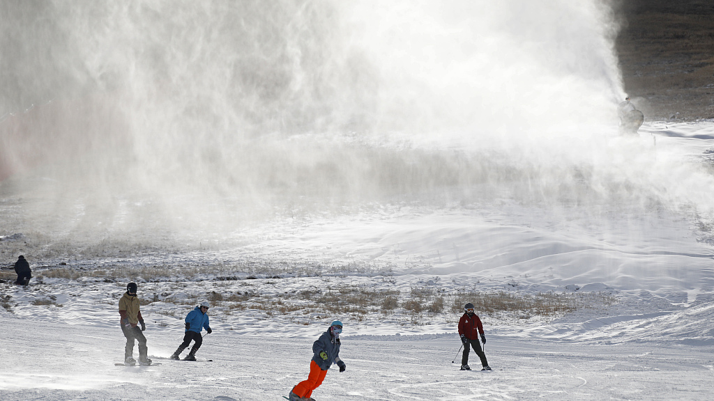 Live: Speed down China's 'Galaxy' snow trails