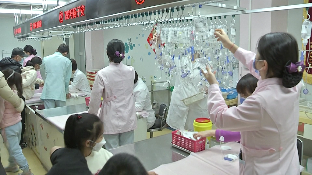 Nurses work at the Beijing Children's Hospital, Capital Medical University, November 23, 2023. /CFP