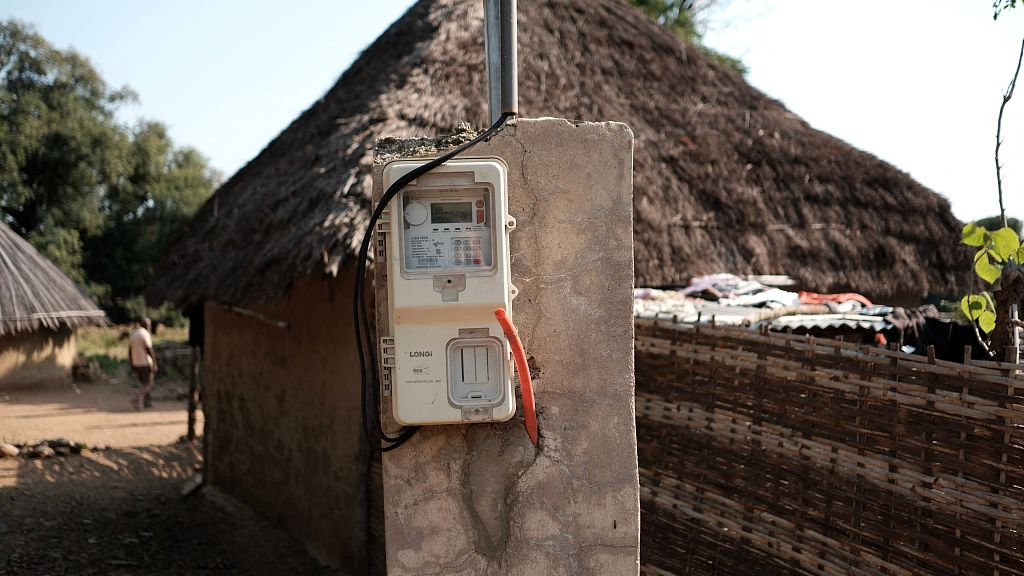 A power meter in Ibel village of Senegal. The village relies on solar power to run businesses and street lamps. Solar panels in various shapes and sizes offer cheap, consistent electricity to many villages like Ibel with little or no access to main electricity. /CFP