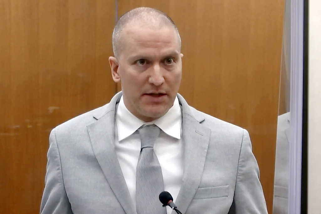 Derek Chauvin, former Minneapolis police officer, addresses the court at the Hennepin County Courthouse in Minneapolis, U.S., June 25, 2021. /CFP