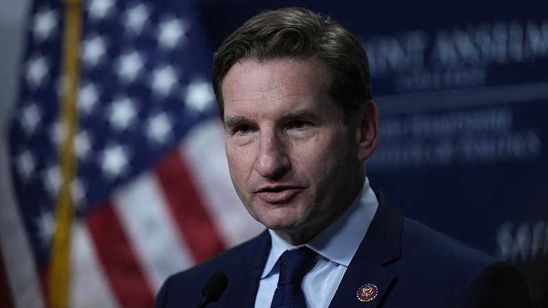 Democratic presidential candidate, U.S. Representative Dean Phillips during a campaign stop in Manchester, New Hampshire, U.S., October 31, 2023, /CFP