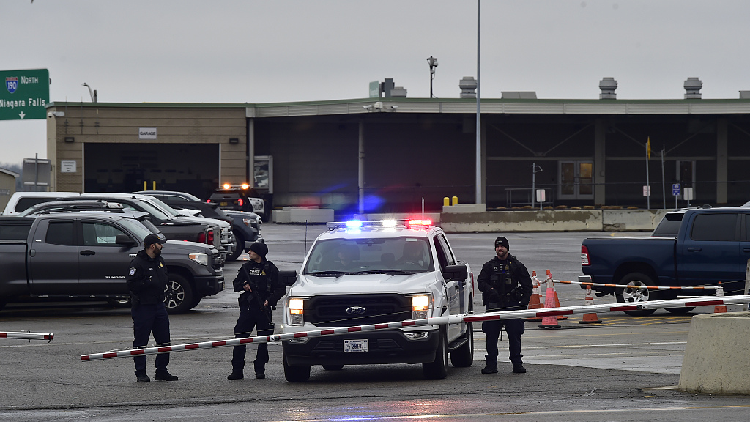 New York police identify couple killed in U.S.-Canada border crash - CGTN