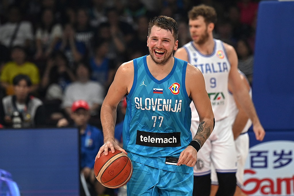 Slovenia's Luka Doncic reacts during their Basketball World Cup match against Italy in Manila, the Philippines, September 9, 2023. /CFP
