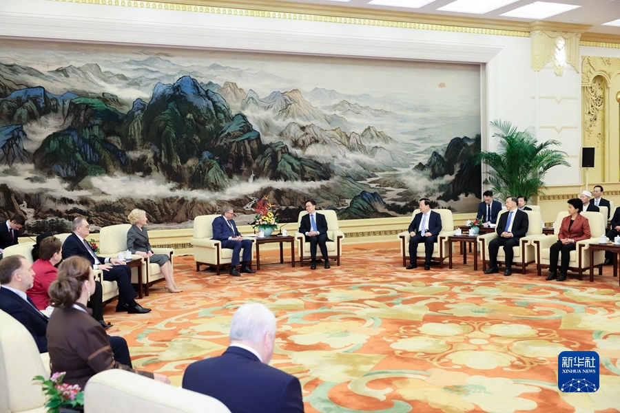 Chinese Vice President Han Zheng meets with representatives of the 14th Plenary Session of the China-Russia Friendship Committee for Peace and Development in Beijing, China, November 29, 2023. /Xinhua