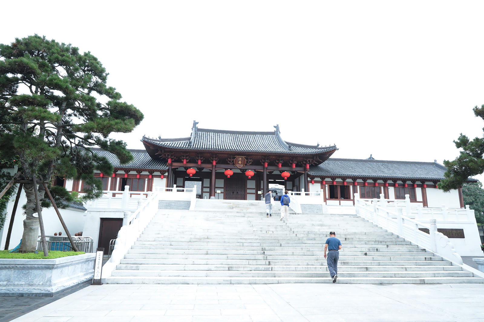 An exterior view of the Deshou Palace Ruins Museum in Hangzhou, Zhejiang Province. /CGTN