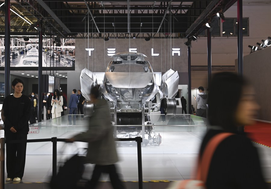 The exhibition area of intelligent vehicles during the China International Supply Chain Expo, November 28, 2023. /Xinhua