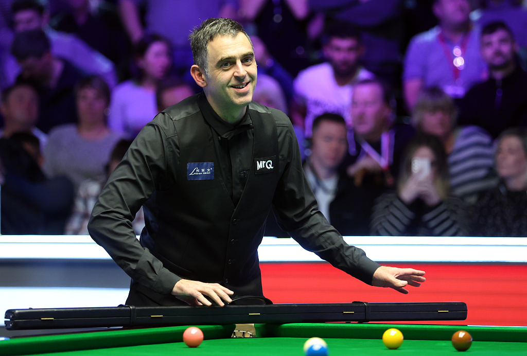 Ronnie O'Sullivan reacts after winning his match against Robert Milkins  during the second round of the Snooker UK Championship at York Barbican in York, England, November 30, 2023. /CFP