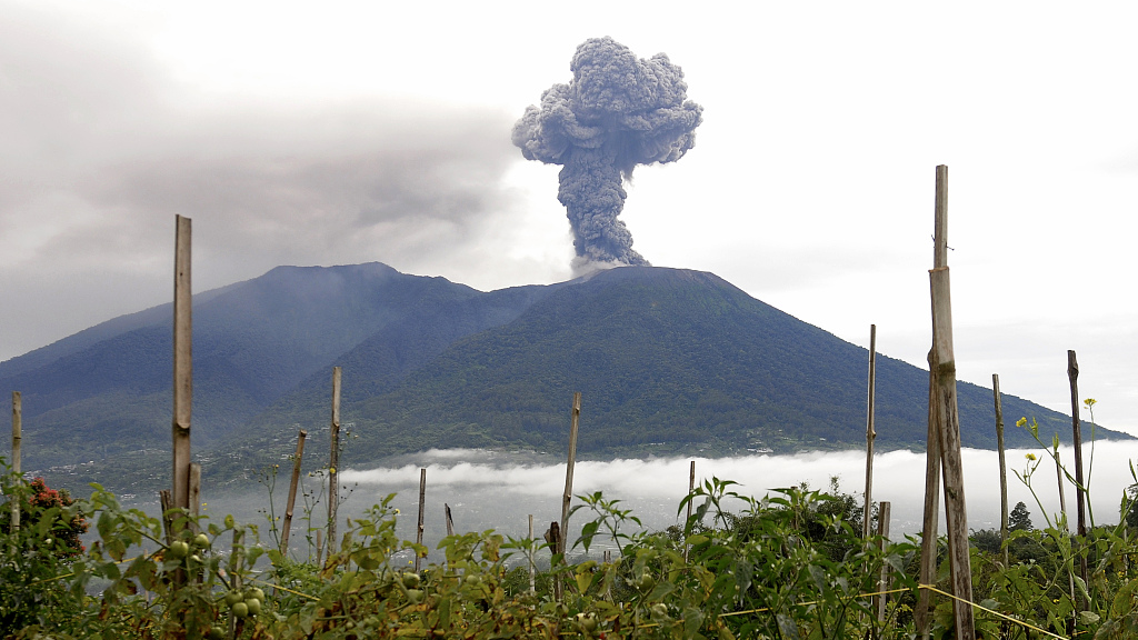 Mount Marapi spews volcanic materials during its eruption in Agam, West Sumatra, Indonesia on December 4, 2023. /CFP
