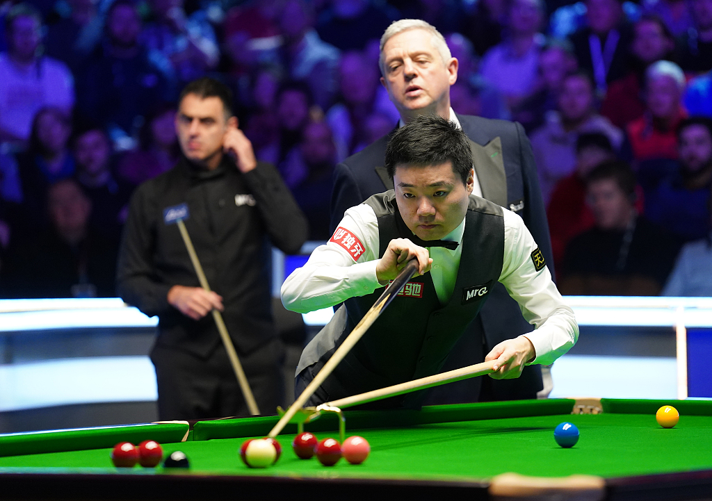 Ding Junhui during his match against Ronnie O'Sullivan during the final of the Snooker UK Championship at York Barbican, in York, England, December 3, 2023. /CFP