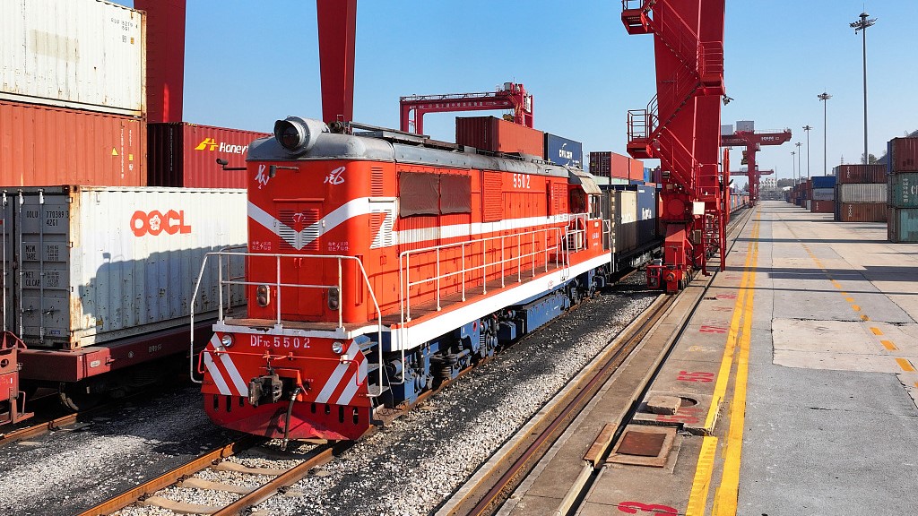 A China-Europe freight train leaves east China's Jiangsu Province, December 3, 2023. /CFP